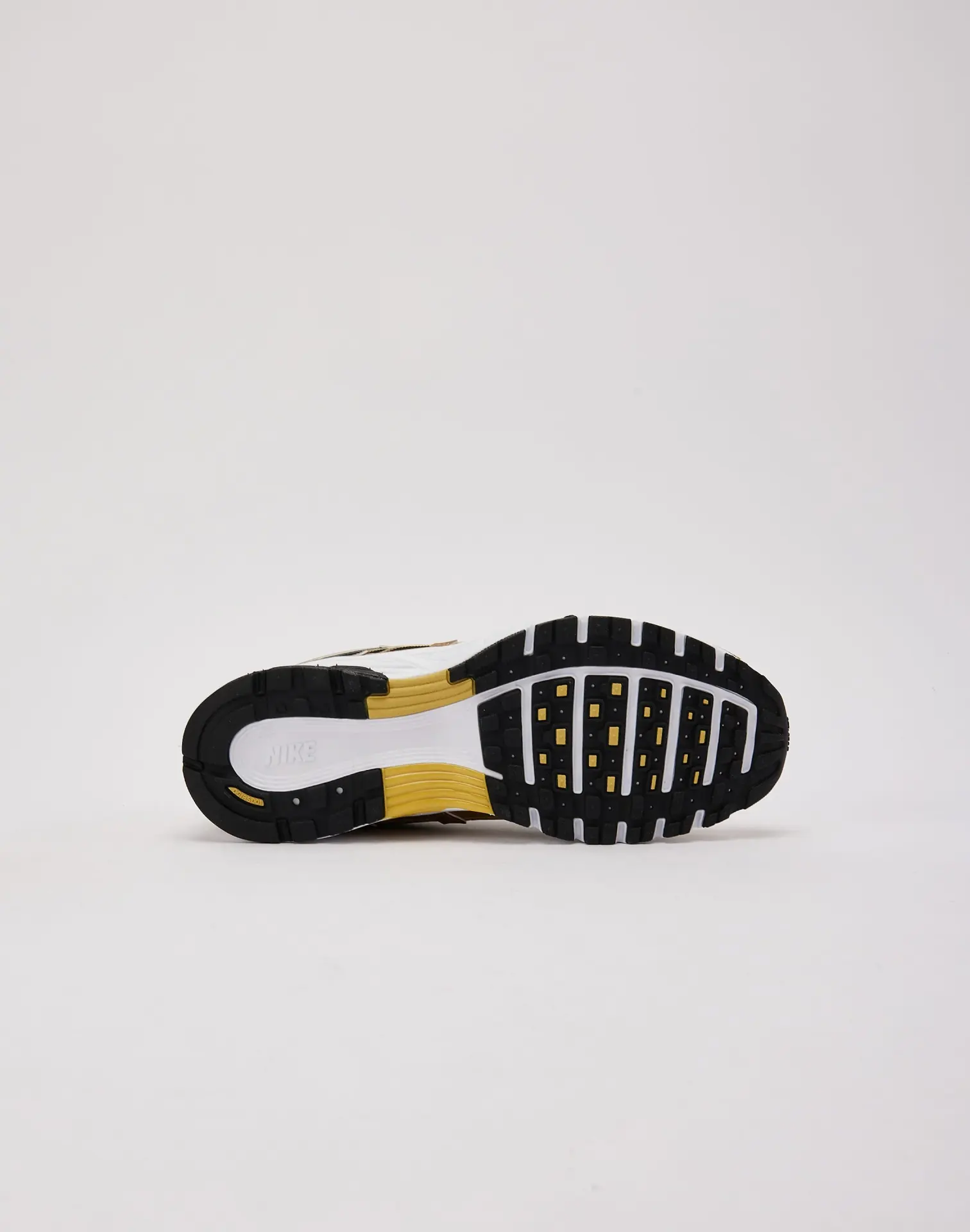 nike_HQ3030_20700_GS049.webp